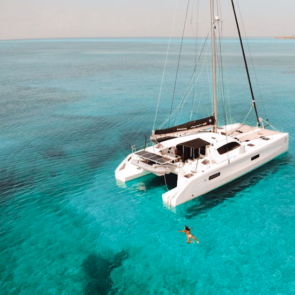 Sailing la vagabonde online boat